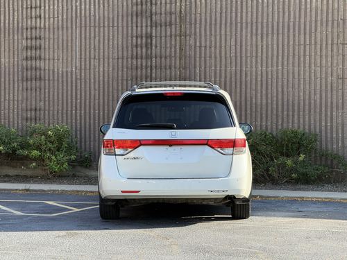 2014 Honda Odyssey — photo 10