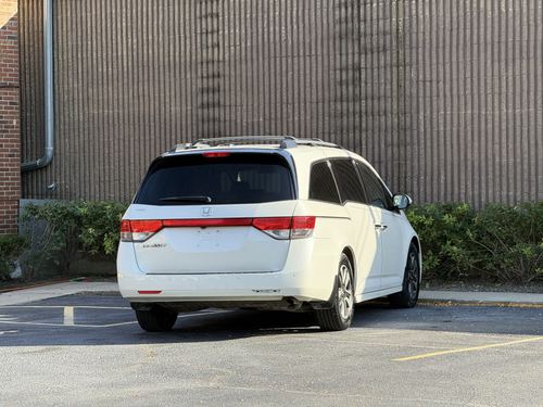 2014 Honda Odyssey — photo 8