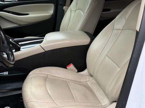 2019 Buick Enclave Essence — photo 31