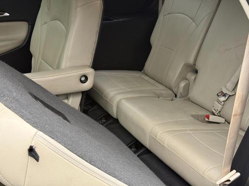 2019 Buick Enclave Essence — photo 36