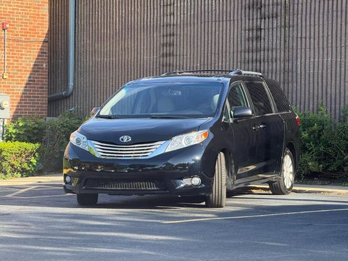 2015 Toyota Sienna Limited 7-Passenger — photo 3