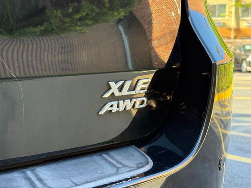 2015 Toyota Sienna Limited 7-Passenger — photo 24
