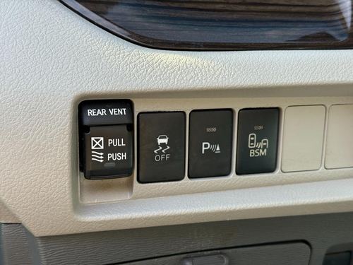 2015 Toyota Sienna Limited 7-Passenger — photo 34
