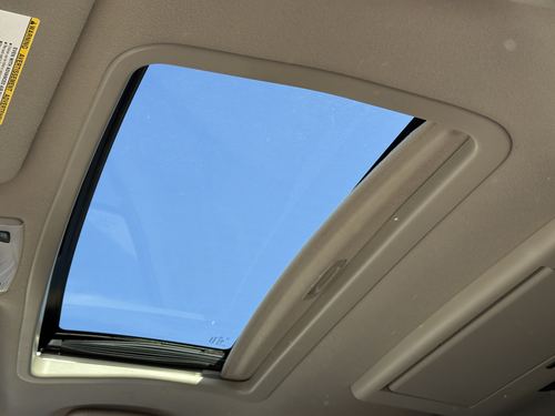 2012 Toyota Sienna — photo 35