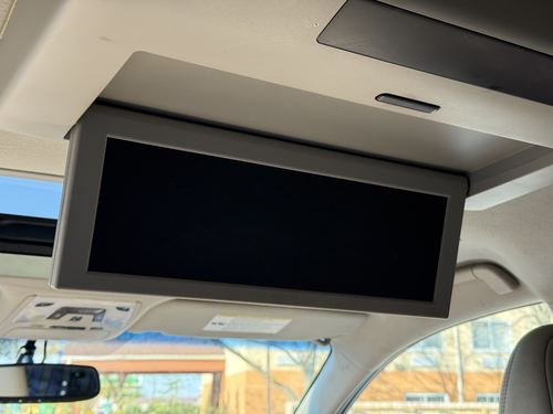 2012 Toyota Sienna — photo 36