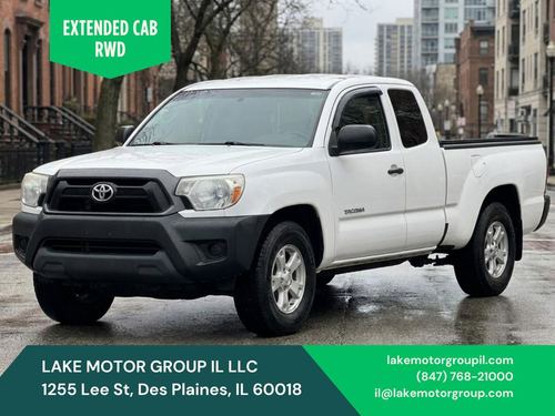 2015 Toyota Tacoma — photo 2
