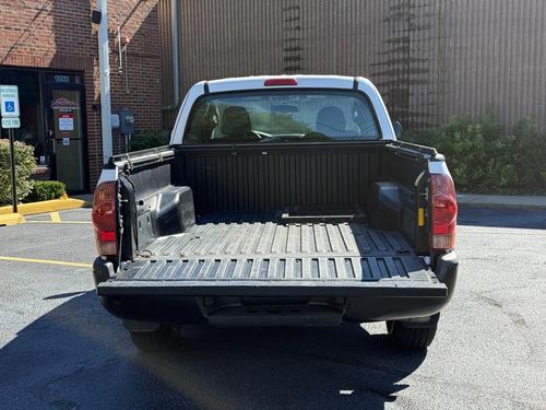 2015 Toyota Tacoma — photo 12