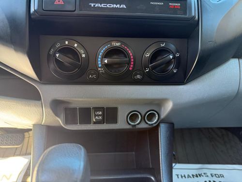 2015 Toyota Tacoma — photo 28