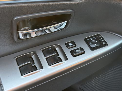 2024 Mitsubishi Outlander — photo 33