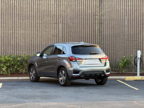 2024 Mitsubishi Outlander — photo 40
