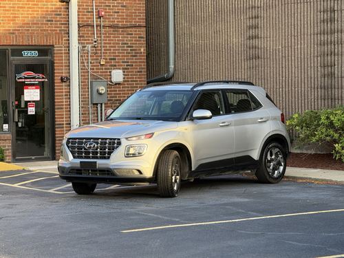 2021 Hyundai Venue — photo 7