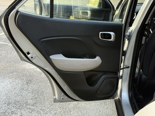 2021 Hyundai Venue — photo 30