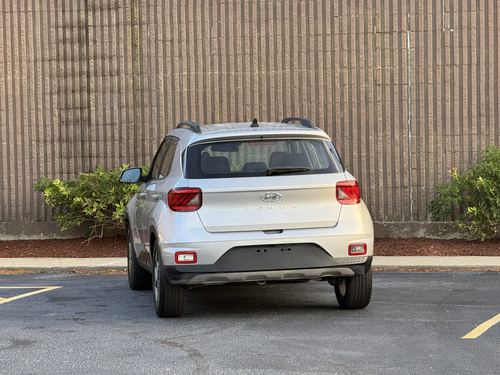 2021 Hyundai Venue — photo 13