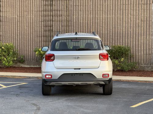 2021 Hyundai Venue — photo 14