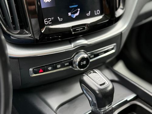 2019 Volvo Xc60 T5 Momentum — photo 28