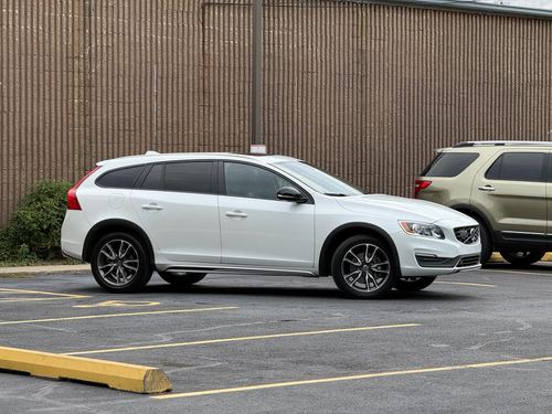 2018 Volvo V60 T5 — photo 6