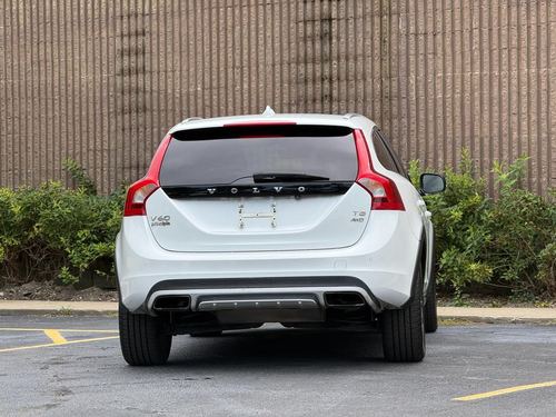 2018 Volvo V60 T5 — photo 13