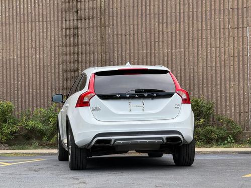 2018 Volvo V60 T5 — photo 14