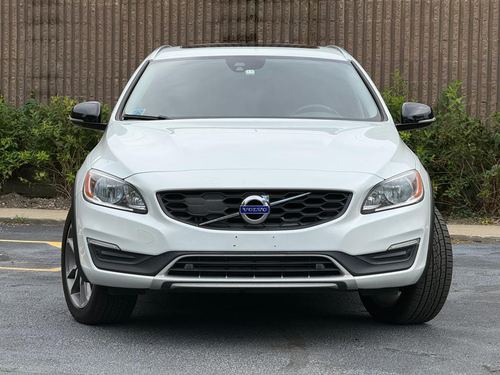 2018 Volvo V60 T5 — photo 17