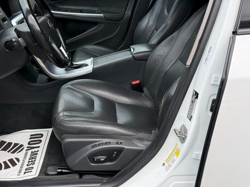 2018 Volvo V60 T5 — photo 21