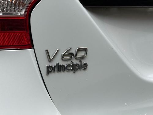 2018 Volvo V60 T5 — photo 30
